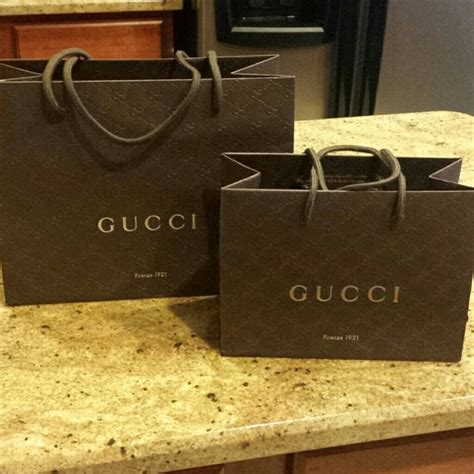 gucci skarpe|gucci shopping bags.